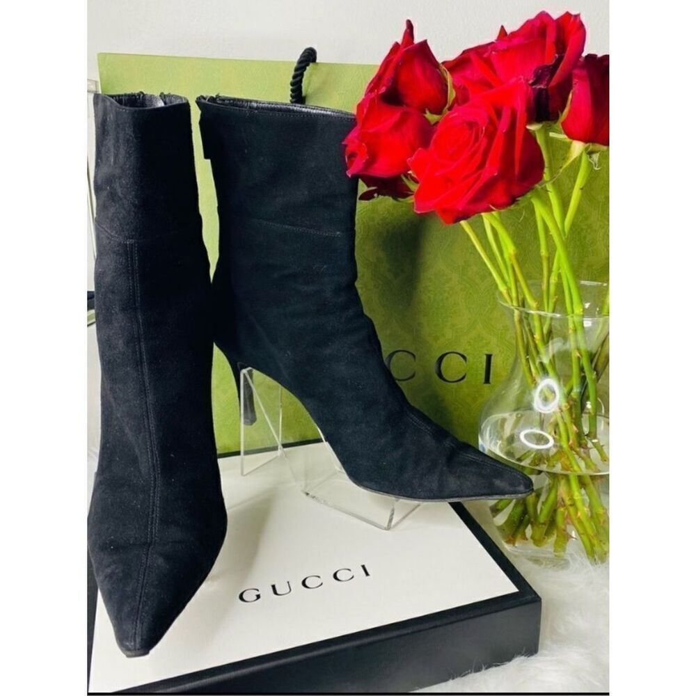 🛍️ GUCCI AUTHENTIC MID CALF SUEDE POITED TOE BACK ZIP ANKLE BOOTS W/Box